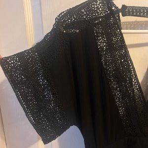 Forever 21 black shorts jumper, size small